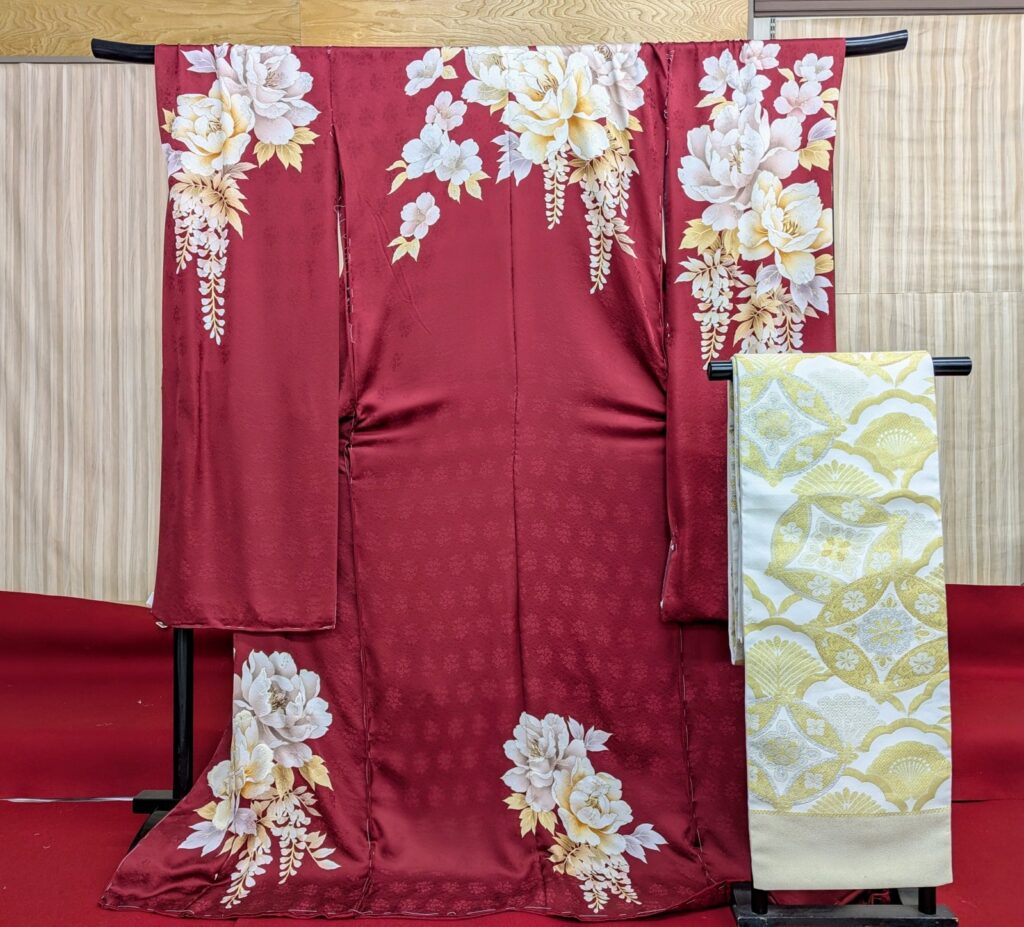 注目振袖その４「ボルドーワイン」