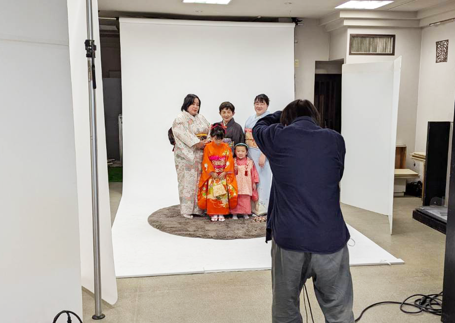 「フォトスタジオみやい」での写真撮り