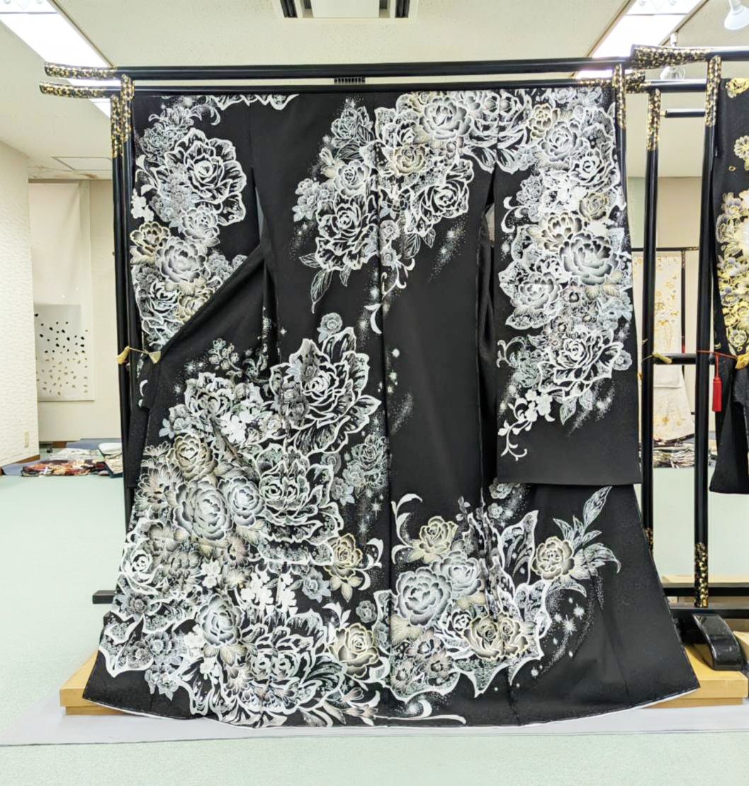 モダンかつ可愛いギャル系振袖の魅力が満載のラインナップ