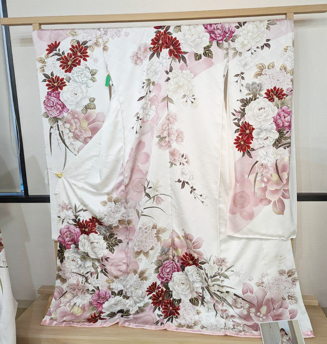 クール＆甘めかわいいのくすみカラー！