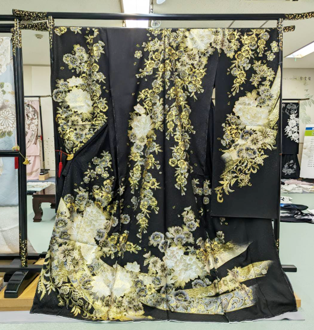 モダンかつ可愛いギャル系振袖の魅力が満載のラインナップ