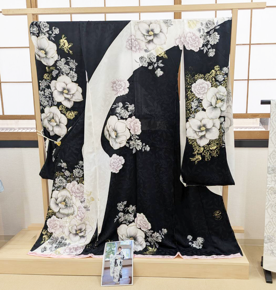 モダンかつ可愛いギャル系振袖の魅力が満載のラインナップ