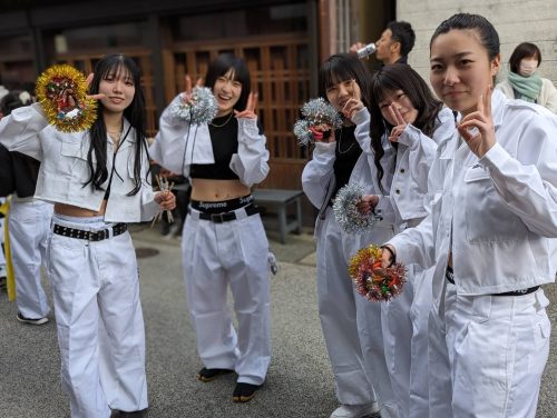 ヤーヤ祭り三重県尾鷲市ミヤイ婦人服呉服店